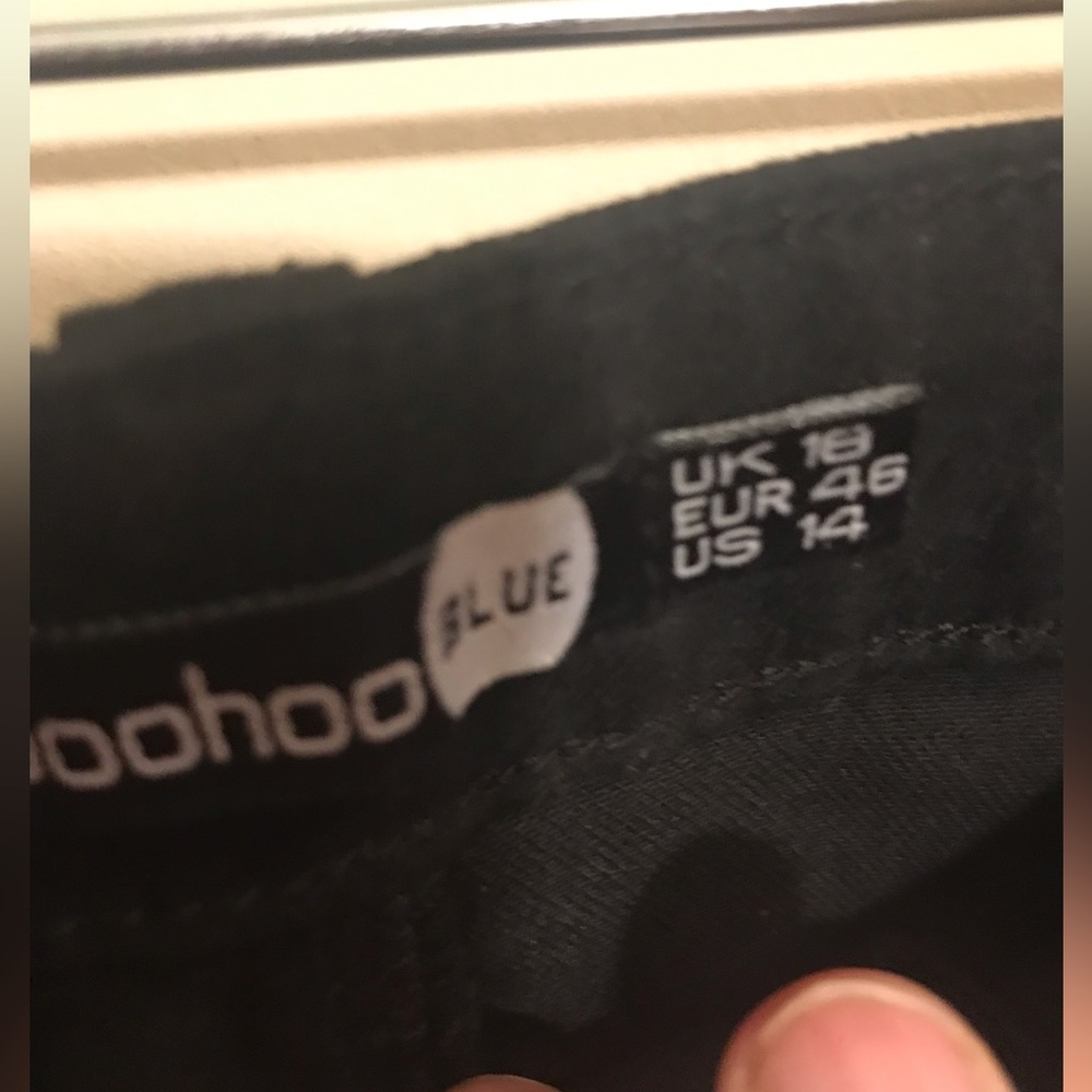 💖 Boohoo Blue Black High-Waisted Distressed Skinny Pants Size 14 - Picture 3 of 3